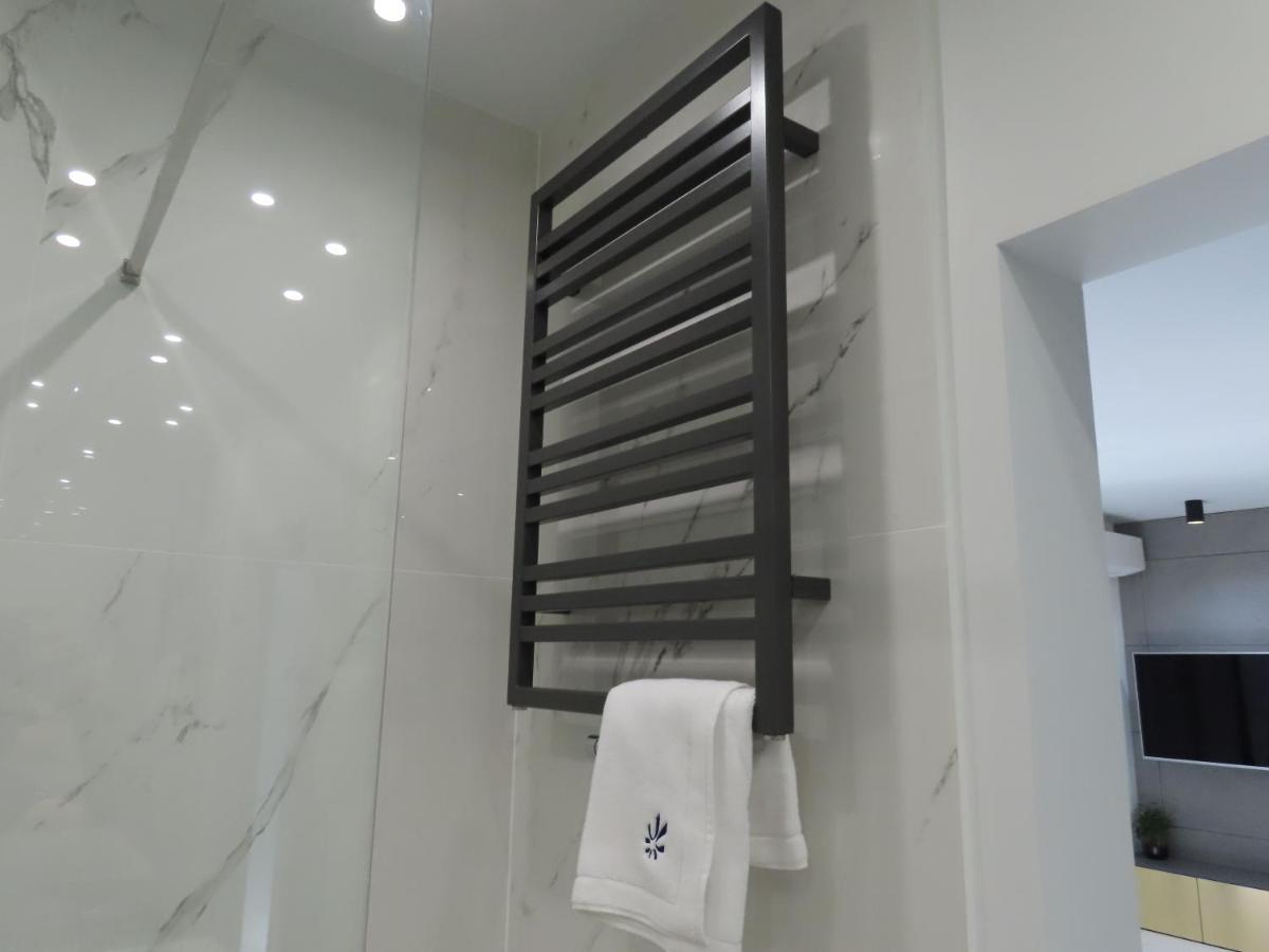 El Apartments - Polaris พอซนาน ภายนอก รูปภาพ